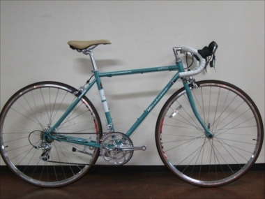 Manhattan Bikes】クラシカルなオシャレロード